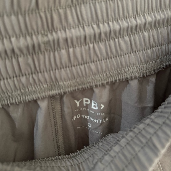 Abercrombie YPB motionTEK Parachute Jogger in Oat, Size S - Picture 3 of 3